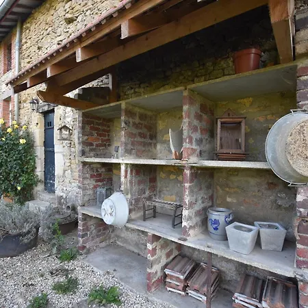 Quaint In Tailly, Cleaning Included Nyaraló *